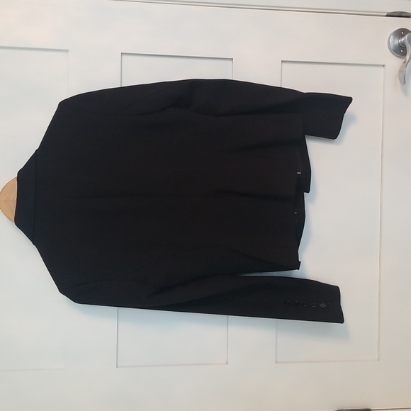 RW&CO Suit - Picture 7 of 13